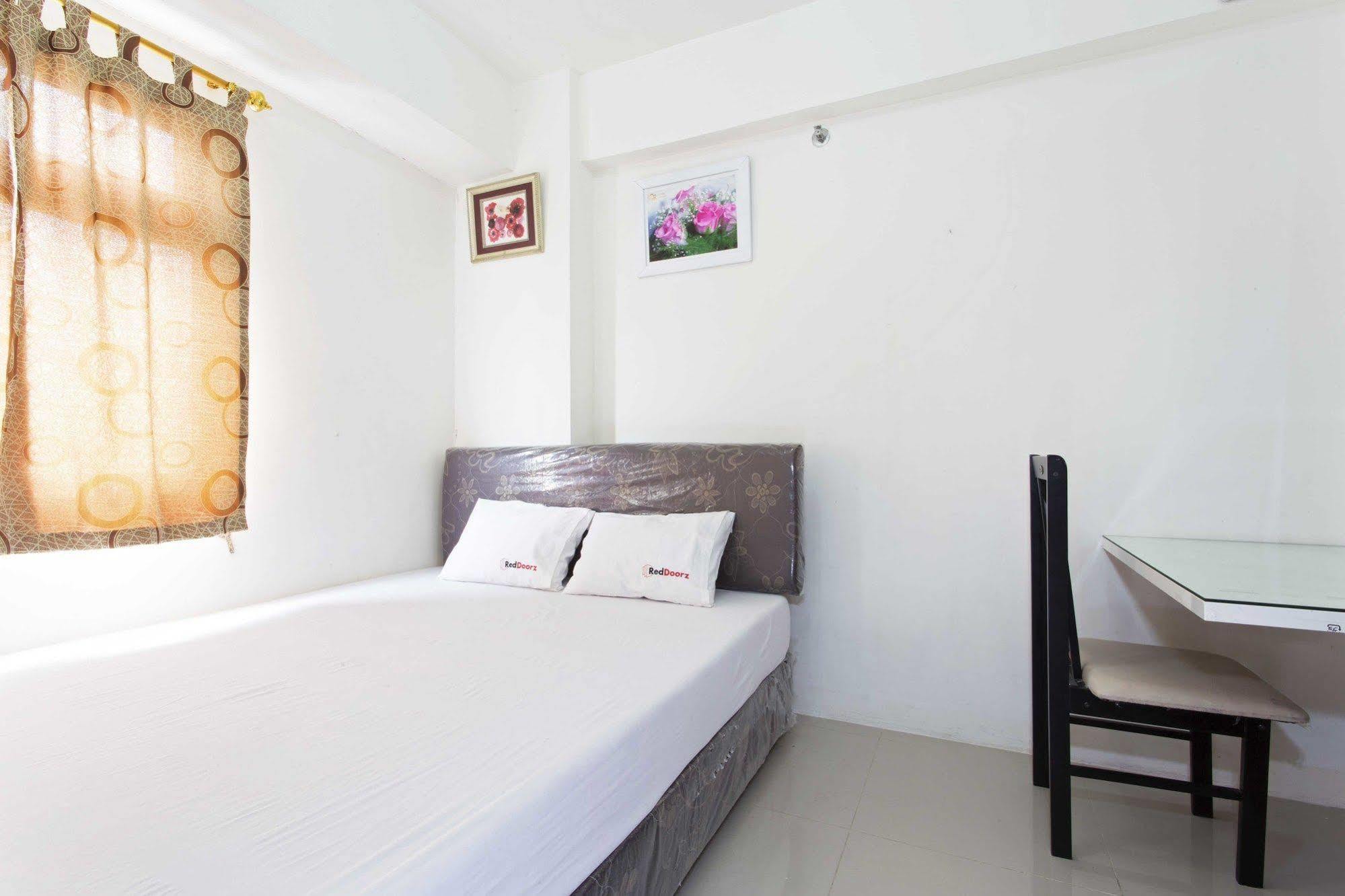 Reddoorz Apartment @ Green Pramuka 자카르타 외부 사진